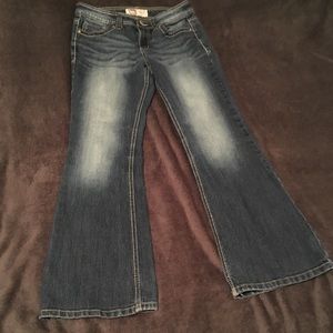 LEI Sophia hipster Flare Jeans size 7 short